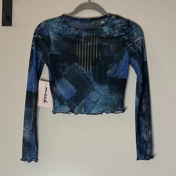 Blue Printed Mesh Top - Picture 4 of 5